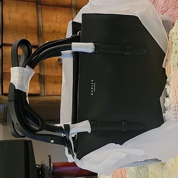 NWT Stunning Radley Pebbled Black Albert Street Bag - Picture 1 of 7